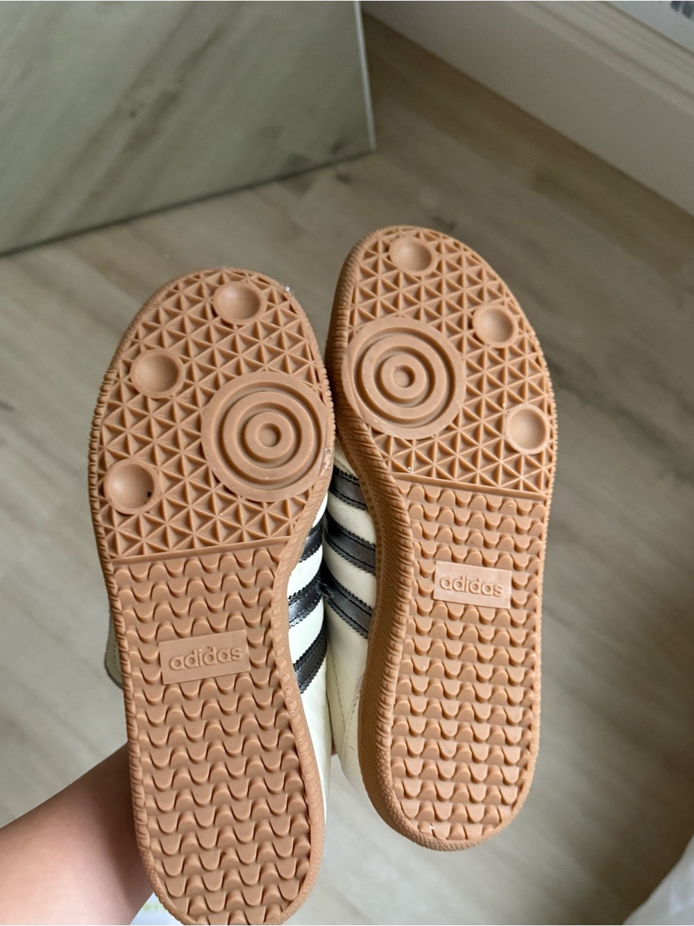 Adidas Sambas - Picture 2 of 5